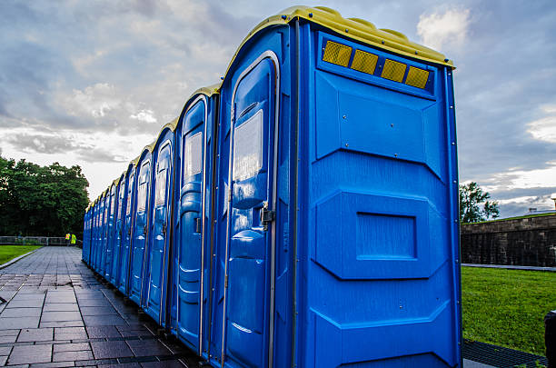 Porta potty delivery and setup in Brundidge, AL